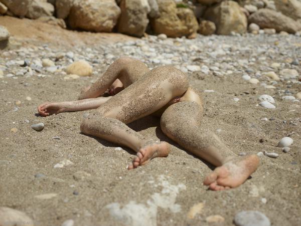 Cindy basah dan berpasir #111