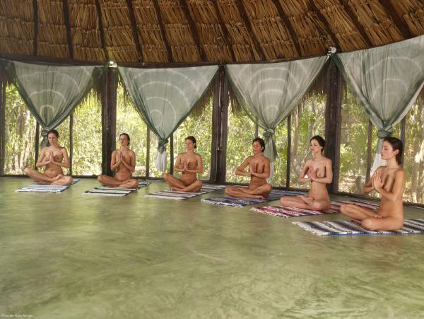 Naken yoga klass #73